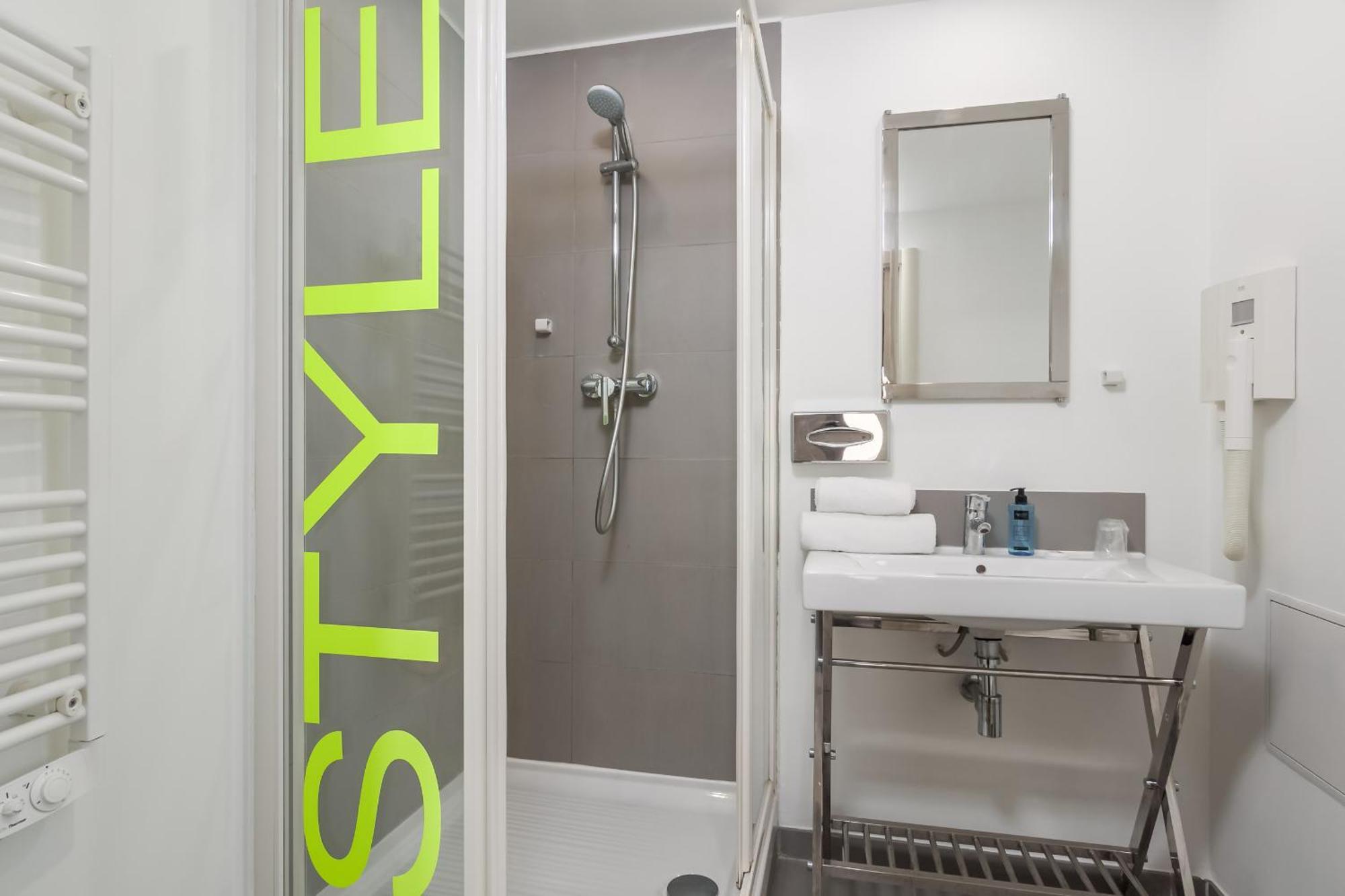 Urban Riviera Juan Les Pins - Queen Room Екстериор снимка