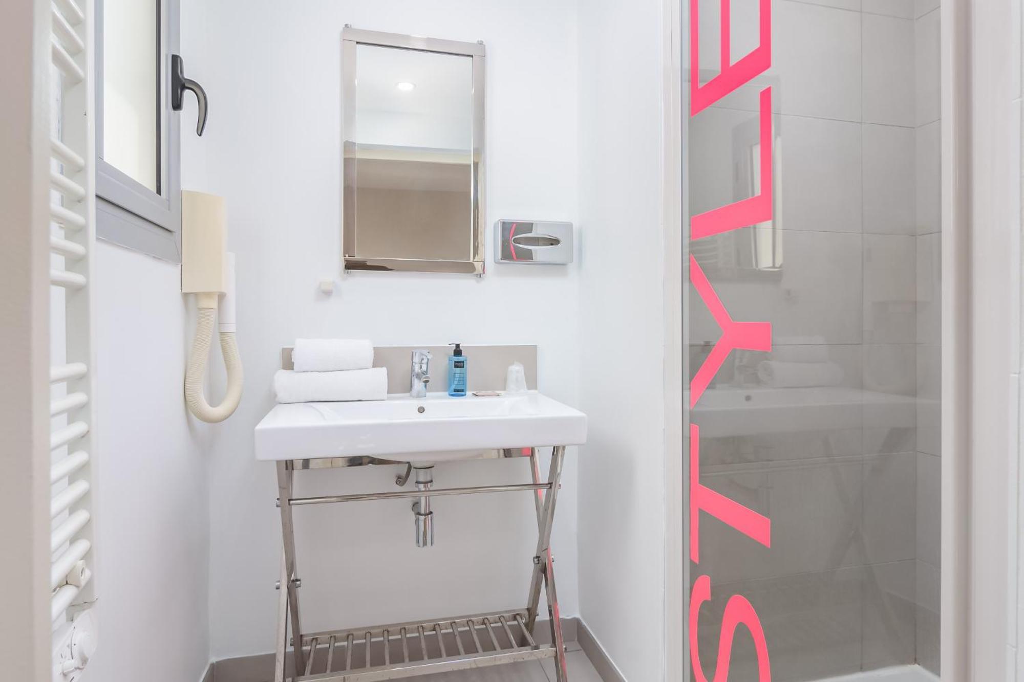 Urban Riviera Juan Les Pins - Queen Room Екстериор снимка