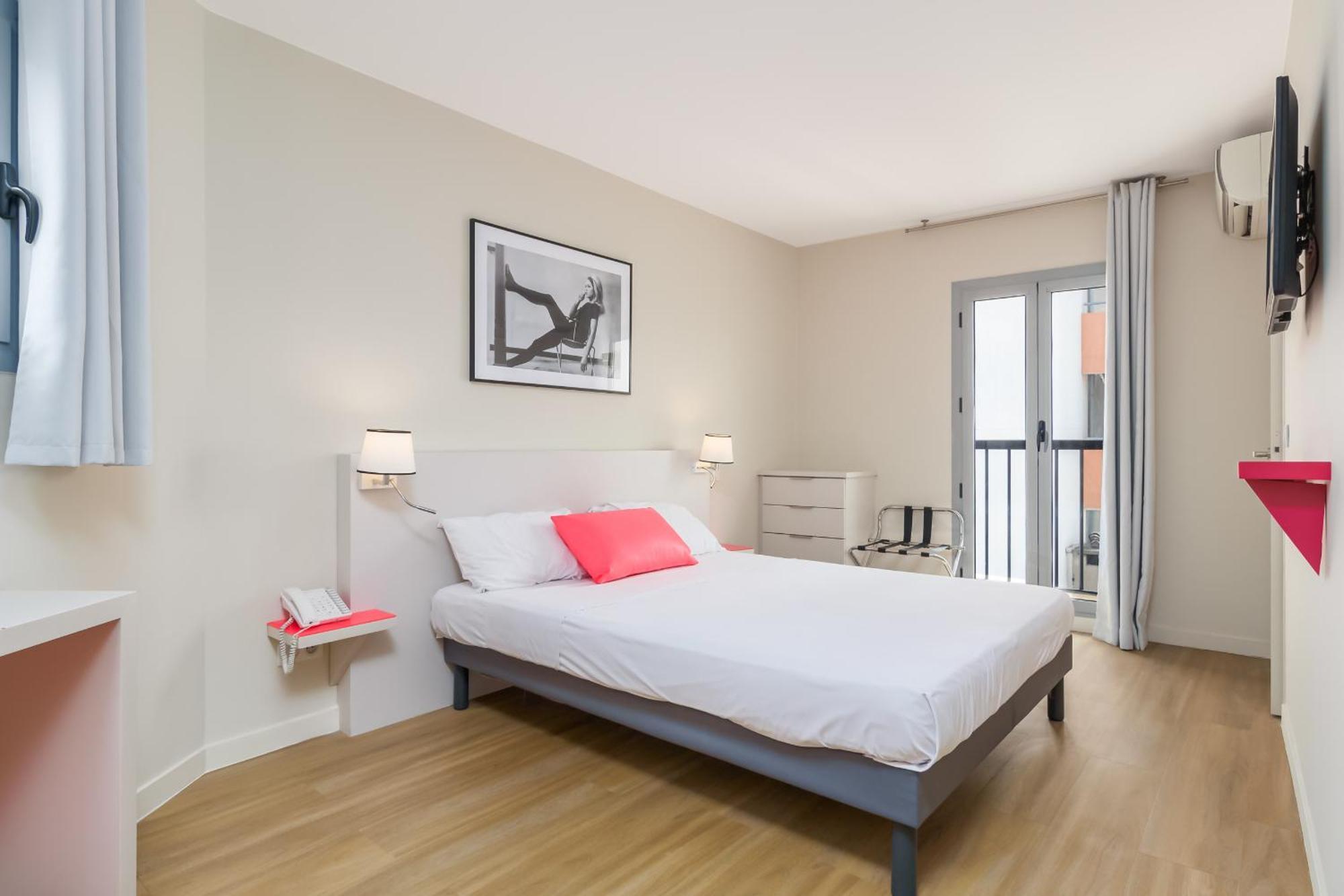 Urban Riviera Juan Les Pins - Queen Room Екстериор снимка